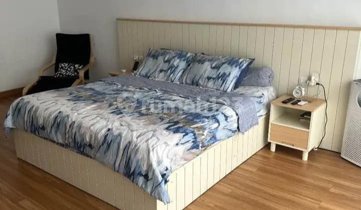 Dijual Rumah Sumber Sari <Sumber Endah> : Luas Tanah : 205 Luas Bangunan : 615 Lantai : 3Lantai Kamar Mandi : 6 Kamar Tidur : 5+1 Kamar Kost : 12 Dapur : Ada Carport : 2 Mbl Garasi : 1 Mbl Air : Submersible:zap:️ Listrik : 5500Watt✉️ Surat : SHM Harga : 3