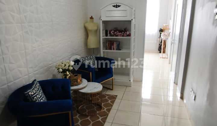For Rent M-Square 3-Story Shop House (Over Contract) Commercial Area Location Cibaduyut, Opposite Apartments Building Area=79 (Land Area=200M Building 5X12.5 X 3 Floors Suitable for Office, Already Semi-Furnished Rental Price 85 Million /1.5 Years Negotiable