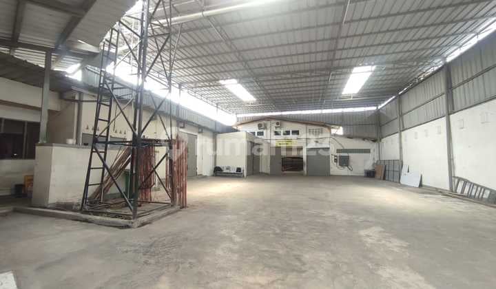 *Disewakan Gudang / Tempat Produksi**Lokasi Strategis = Biaya Logistik Makin Hemat. Siapa Cepat, Dia Dapat.**Unit Terbatas, yang Telat Bakal Nyesel.**Lokasi Strategis, Gudang Keamanan Tinggi: Pusat Distribusi Sempurna untuk Bisnis Anda*Terletak di Area St