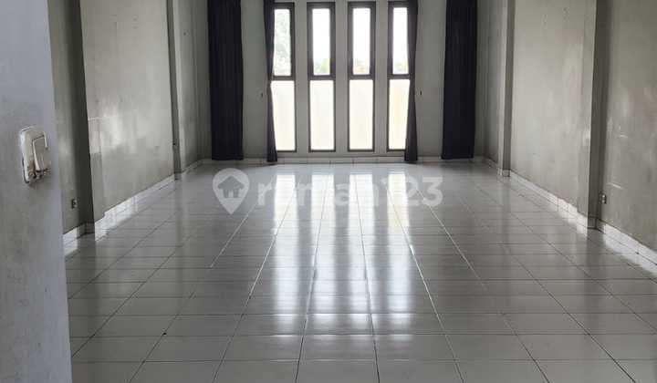 Ruko Di Mekar Wangi 100.0 M² Unfurnished 3.5lt