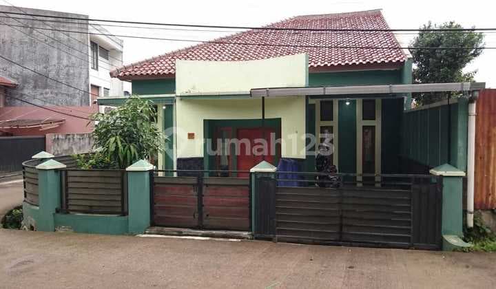 Rumah Komplek Artabahana Cihanjuang Siap Huni Hook