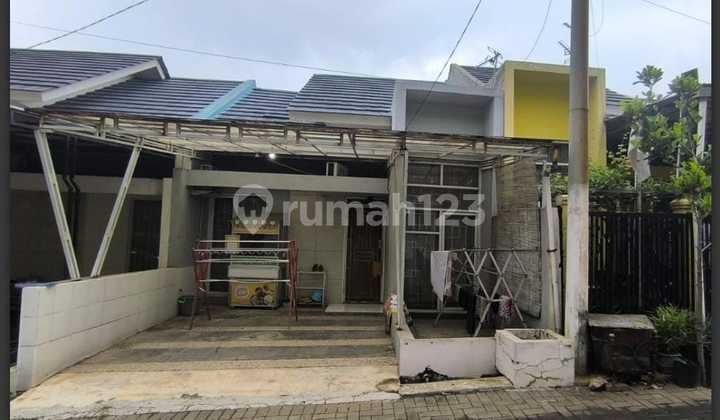 Dijual Rumah di Komplek Gland Manulang Padalarang