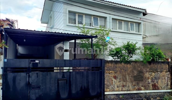Rumah sersan bajuri atas cihideung dekat ke lembang dan setiabudi