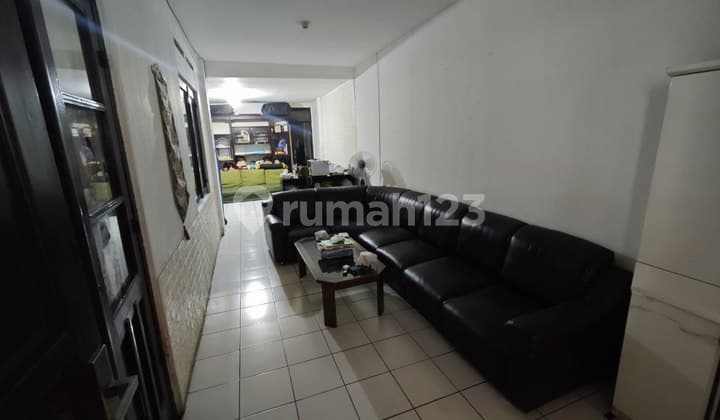 Rumah Bagus Siap Huni, Lokasi Strategis, Dekat Kampus Widyatama, Itb,Ypkp, Sman 40, di Supratman, Cikutra, Pahlawan, Bandung Tengah, Bandung Kota