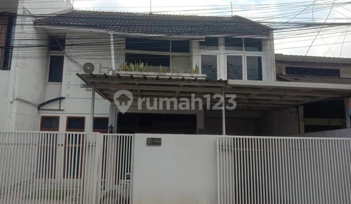 Nice 2-Story House Ready to Occupy, Suitable for Residence, Office, in Cijagra, Turangga, Buah Batu, Central Bandung