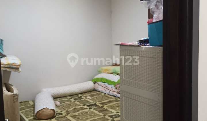 Jual rumah di Nusaloka BSD terawat lingkungan nyaman atap ,sdh baja tingan