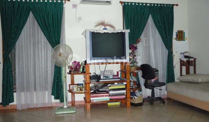 Sell House with Large Land Cheap Price in Jelupang Melati Mas