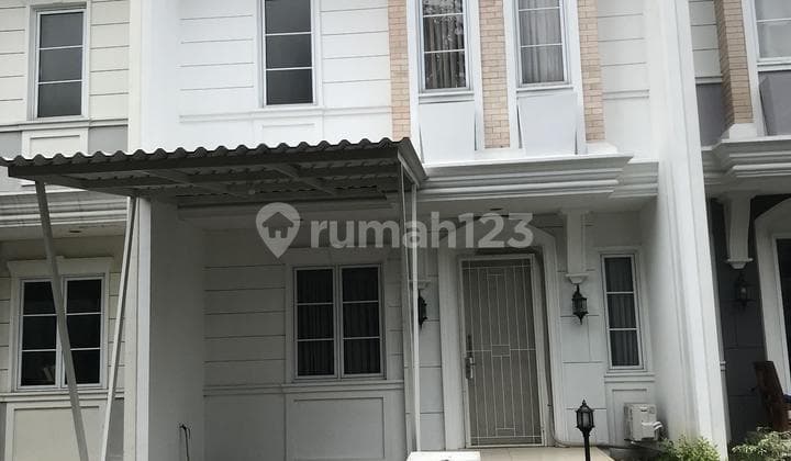 Rumah Rapi Siap Huni, di Area Tenang Nyaman Dan Aman di Bsd Baru