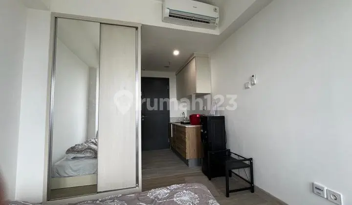 Apartemen Studio di Collins Boulevard Dengan Lingkungan Modern Dan Dinamis, Dengan Fasilitas Lengkap