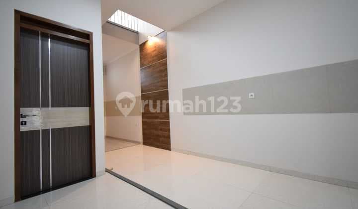 Rumah 2 Lantai Culdesac Lokasi Bagus Taman Holis Indah 1