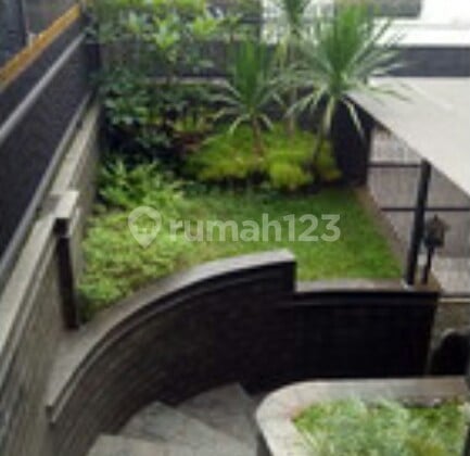 Rumah Bagus Semi Furnished SHM di Setra Murni, Bandung