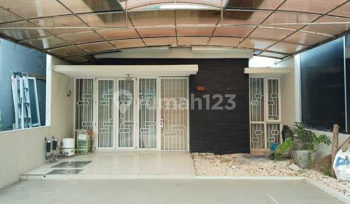 Dijual Rumah Siap Huni 2,5 Lantai Luas 119 M2 Green Court