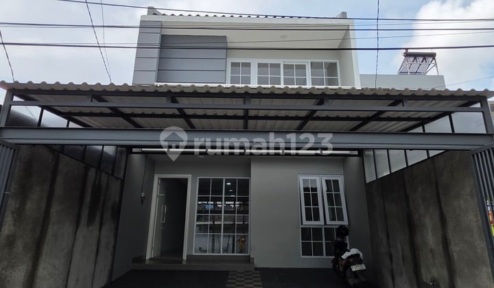 Dijual Rumah Brand New 2,5 Lantai 6,5X20 Sunrise Garden