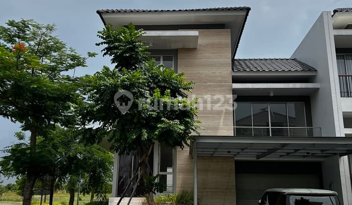 For Sale Brand New! Golf Island House 10x25 Corner