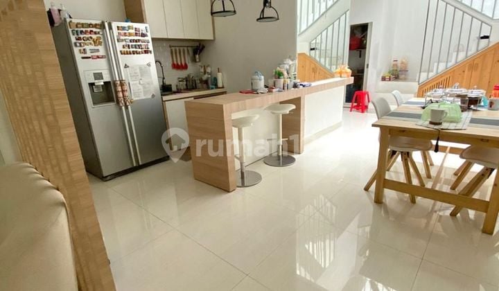 Dijual Cepat! Rumah 3 Lantai Luas 120 Emerald Residence Bintaro
