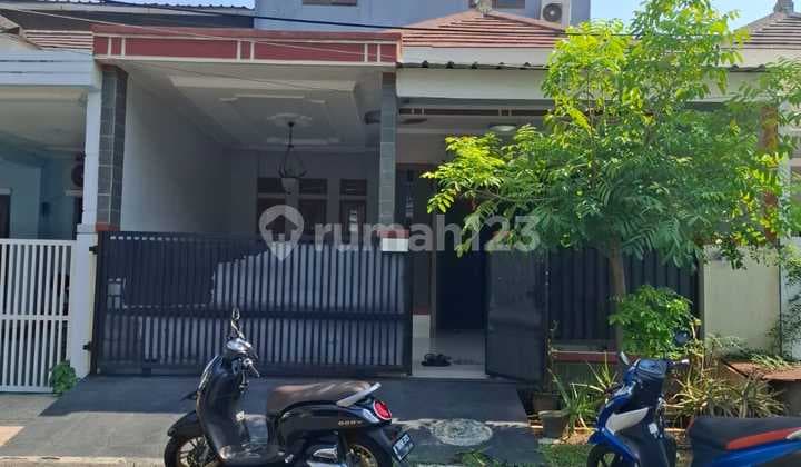 Rumah 2 Lantai Siap Huni Luas Tanah 112m Furnish Ligkungan Nyaman Banyak Fasilitas SHM Di Cluster Aralia Harapan Indah, Bekasi