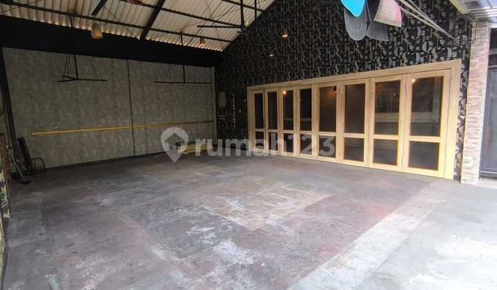 Ruko Ruang Usaha 2 Lantai Siap Pakai Luas Tanah 144m Depan Jalan Utama Lokasi Bagus Shm di Basuki Rahmat Cipinang, Jakarta Timur