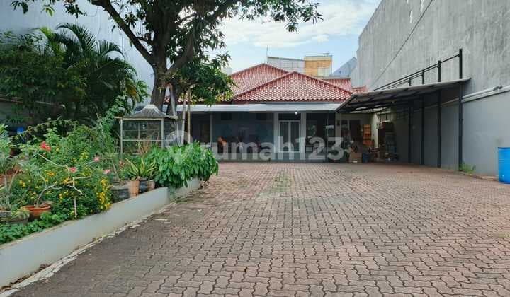 RUMAH MURAH DENGAN TANAH LUAS DI DANAU INDAH BARAT