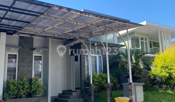 Rumah Bagus Siap Huni Dijual di Ijen Nirwana Malang