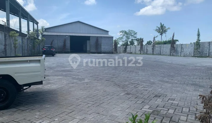 Gudang Strategis di Daerah Pakis Malang Gmk02780