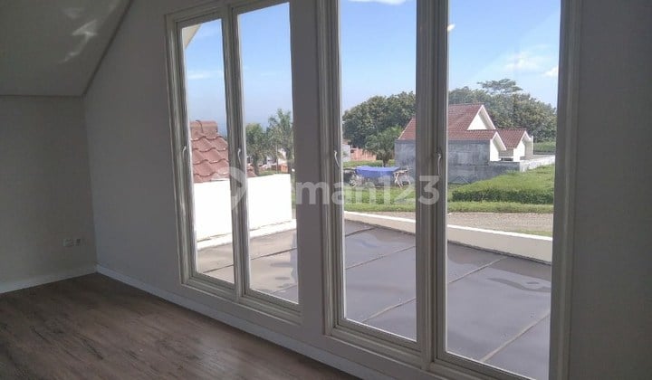 Rumah Sewa Bagus di Perumahan Austin Ville Malang Gmk00112