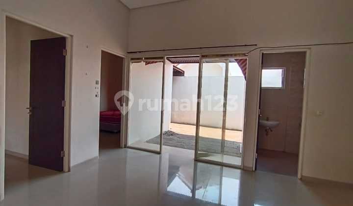 Rumah Bagus Minimalis Perumahan Austin Ville Malang Gmk02839