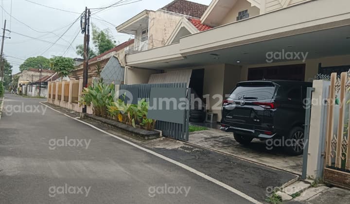 Rumah Bagus 5 Kamar Dekat Kampus Brawijaya Malang Gmk03842