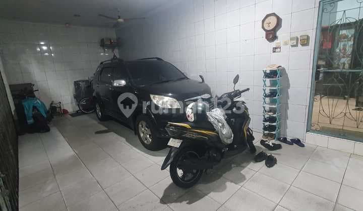 Dijual Cepat Rumah Luas di Ampera Jakarta Utara
