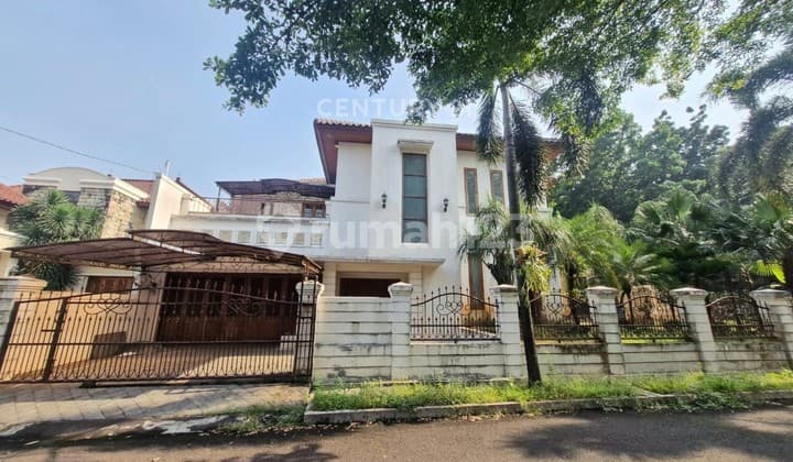 Rumah Asri Luas di Sektor 1 Bintaro Gb17125