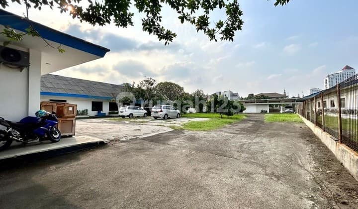 Kavling Ada Bangunan di Jaksel Wt 17845