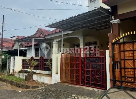 For Sale Well-Maintained Hommy House in Pamulang Dr17480