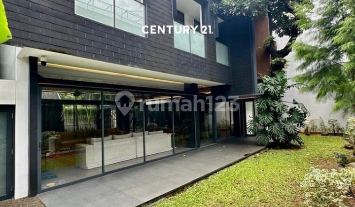 Rumah Cantik 2 Lantai Siap Huni di Jaksel Wt 17855