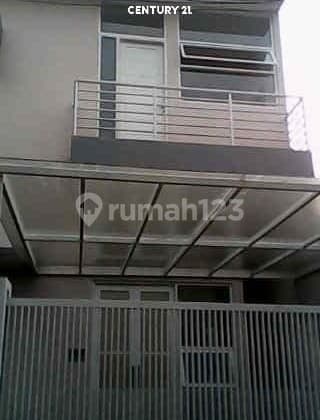 Rumah 3 Lantai Siap Huni di Cipete Utara Iw 14120