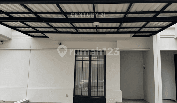 Semi-Furnished Brand New House in Citra Garden Bintaro OM1711