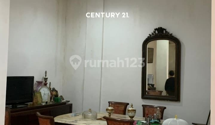 Rumah 2 Lantai di Sektor 9 Bintaro Gb 17824