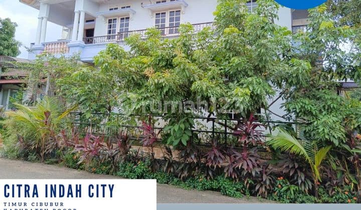 Rumah Mewah Strategis untuk Hidup Lebih Mudah! 3500AM