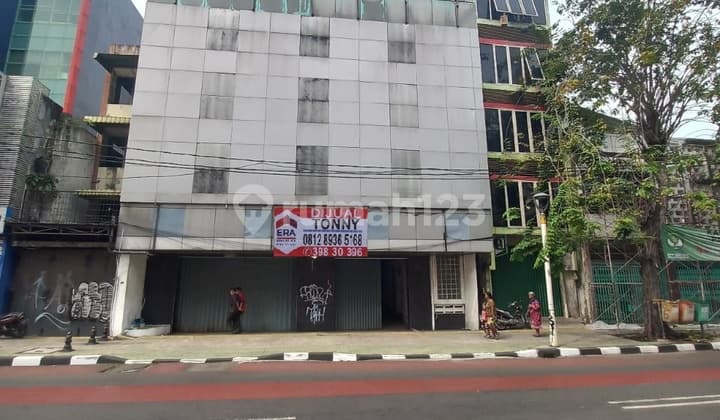 di Jl.kopi Roa Malaka Jakarta Barat, Jakarta Utara