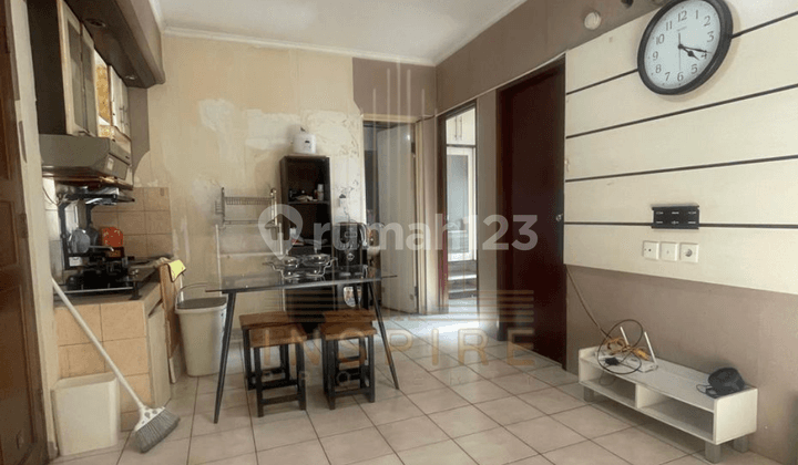 Rent Medit1 2BR Apartment Fully Furnished and Strategic Cheapest in West Jakarta
