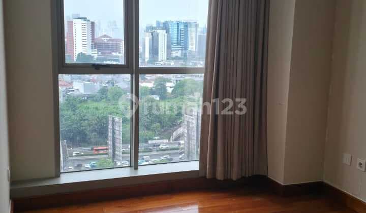 Jual Apartemen Taman Anggrek Residene Type 2 br Condo Strategis Semi Furnish Jakarta Barat