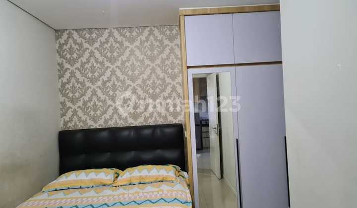 SEWA APARTEMEN MADISON PARK TYPE 2 BR FULL FURNISH SIAP HUNI STRATEGIS DEKAT 4 MALL TERMURAH