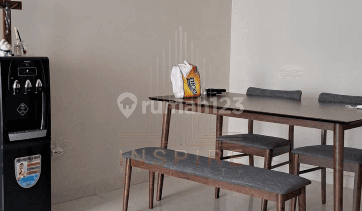 Rent Tares Apartment 3br+ private lift strategic pool view West Jakarta