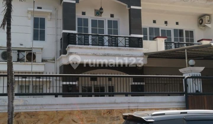 2 Lantai Dian Istana Cluster Taman Ratu Posisi Hook dekat Graha Family dan Citraland