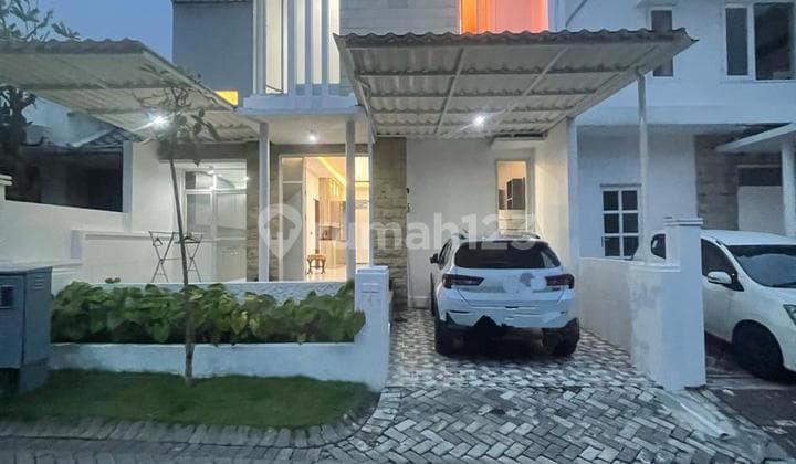Strategic West Surabaya House Puspa Raya Citraland Garden