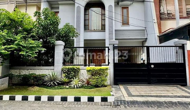 Ready to Occupy Near Toll Road 2-Story House in Babatan Pratama West Surabaya