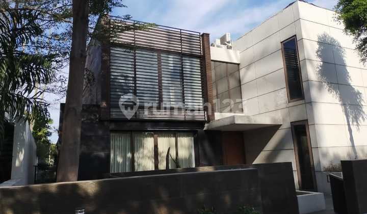Disewakan Platinum Villa Grafam Super Mewah Golf View
