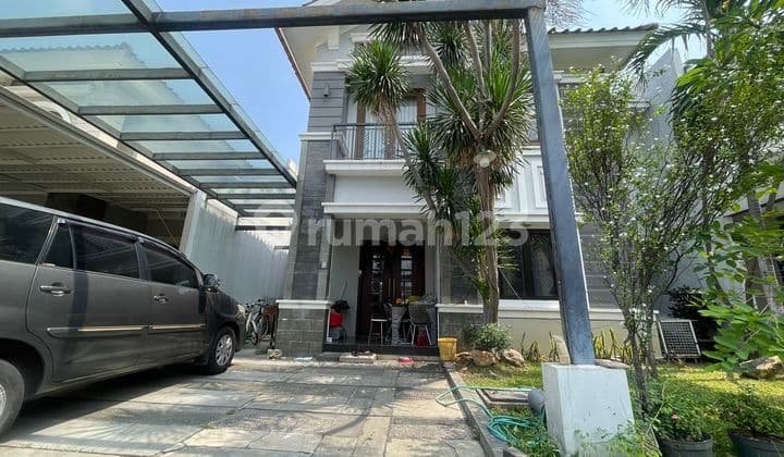 Row 15 Mtr Bukit Mas Royal Palais Tourist House