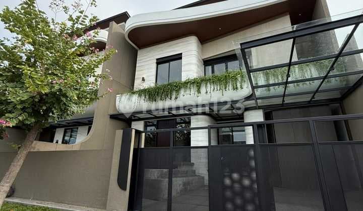 Rumah Graha Famili Kawasan Elit Include Furnish dan Lift