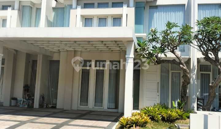 Full Furnished Rumah 2 Lantai Grand Pakuwon Cluster Brisbane