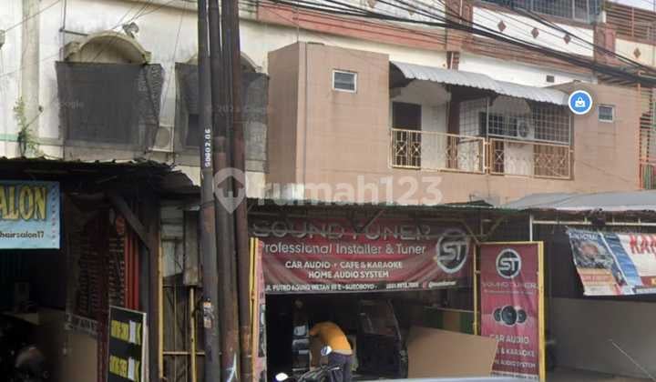 Ruko Putro Agung Wetan Bangunan 2,5 Lantai