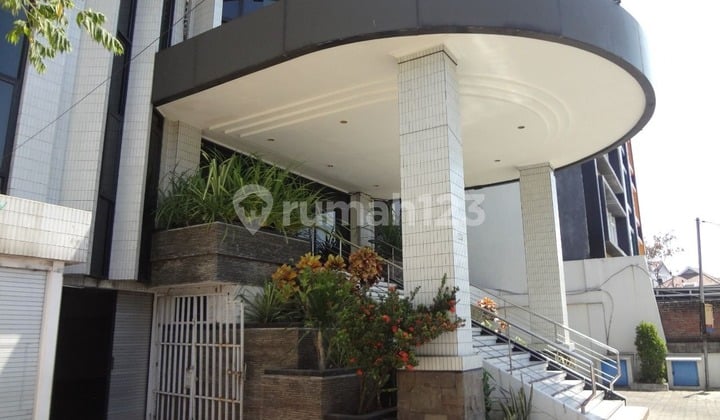 Komersil Area 0 Jalan Jemursari di Surabaya
